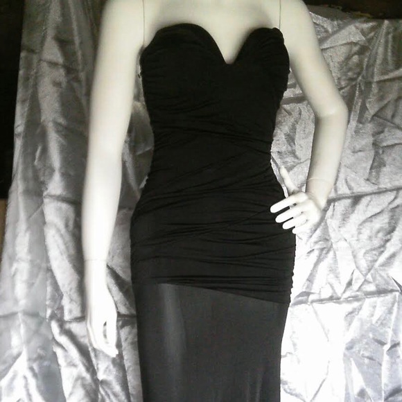 Elegant Black Prom Dress – Size Small - Picture 1 of 2